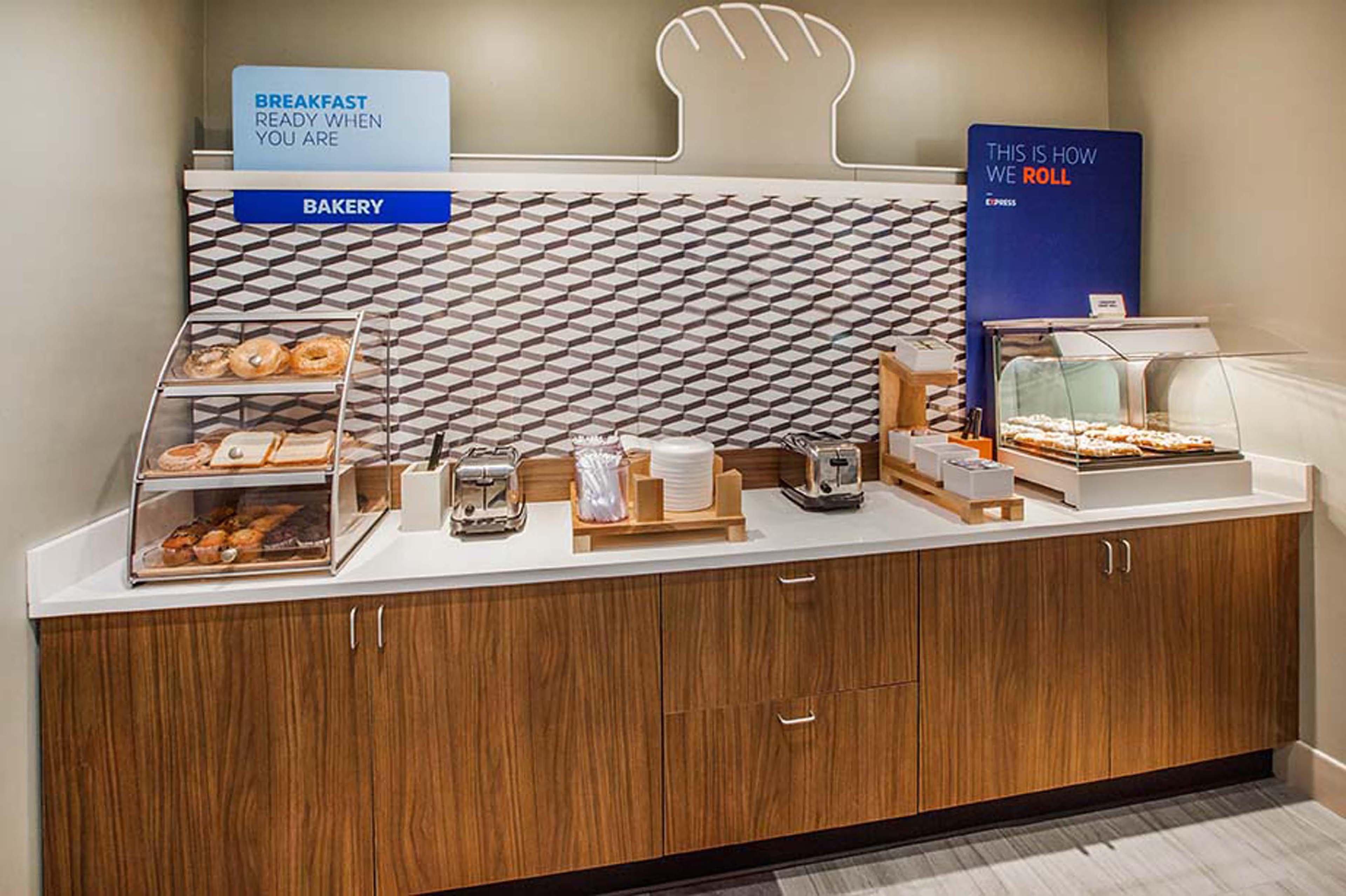 Holiday Inn Express & Suites Evansville North By Ihg Warrenton Exteriör bild