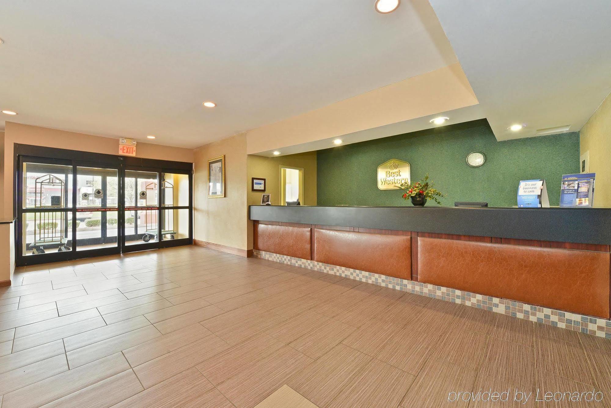 Holiday Inn Express & Suites Evansville North By Ihg Warrenton Exteriör bild