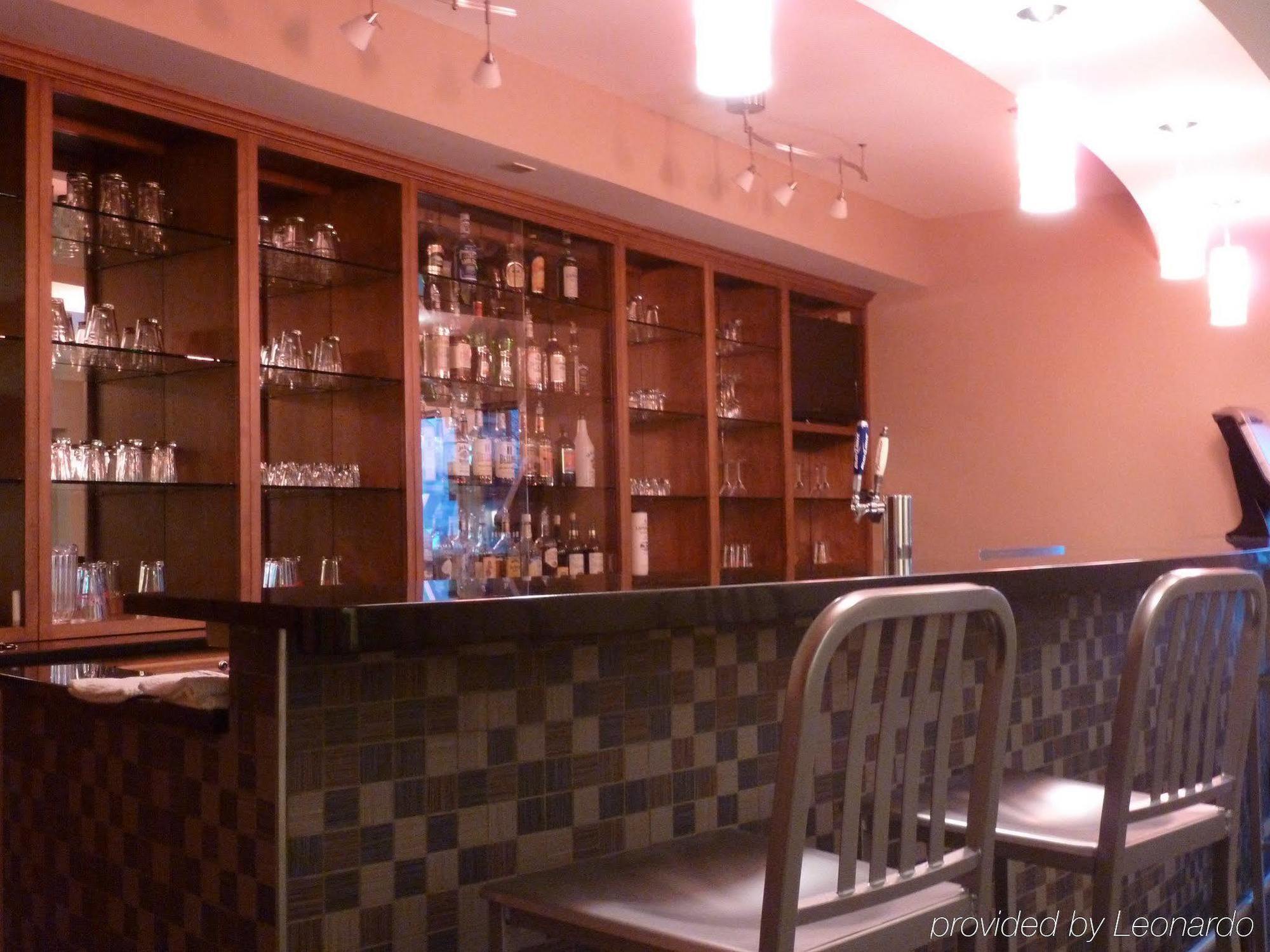 Holiday Inn Express & Suites Evansville North By Ihg Warrenton Restaurang bild