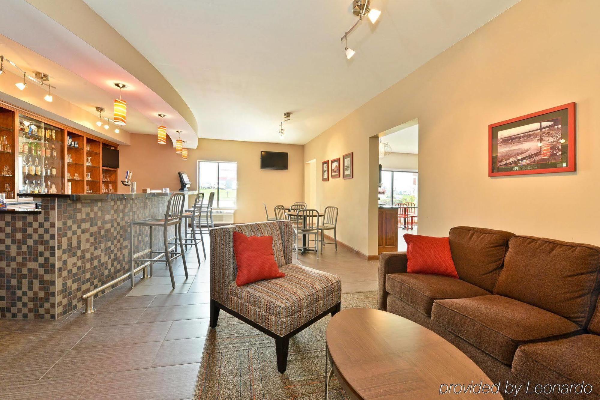 Holiday Inn Express & Suites Evansville North By Ihg Warrenton Exteriör bild
